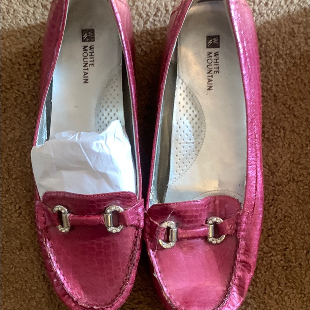 White Mountain Fuchsia Loafers for Women 10 med